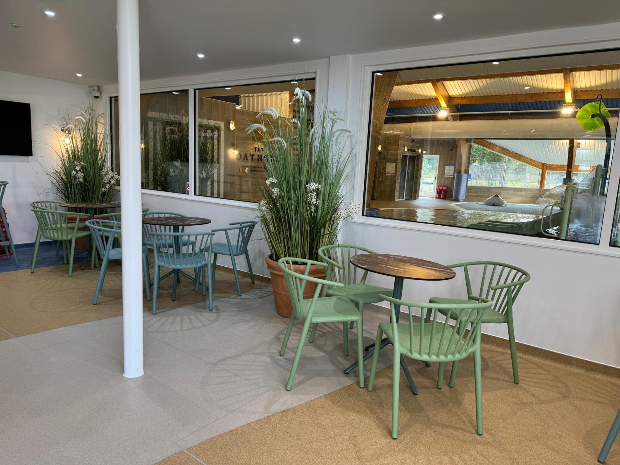 Mallard Corner, Cosy Cotswold Lakeview Lodge سيرني الجنوبية المظهر الخارجي الصورة